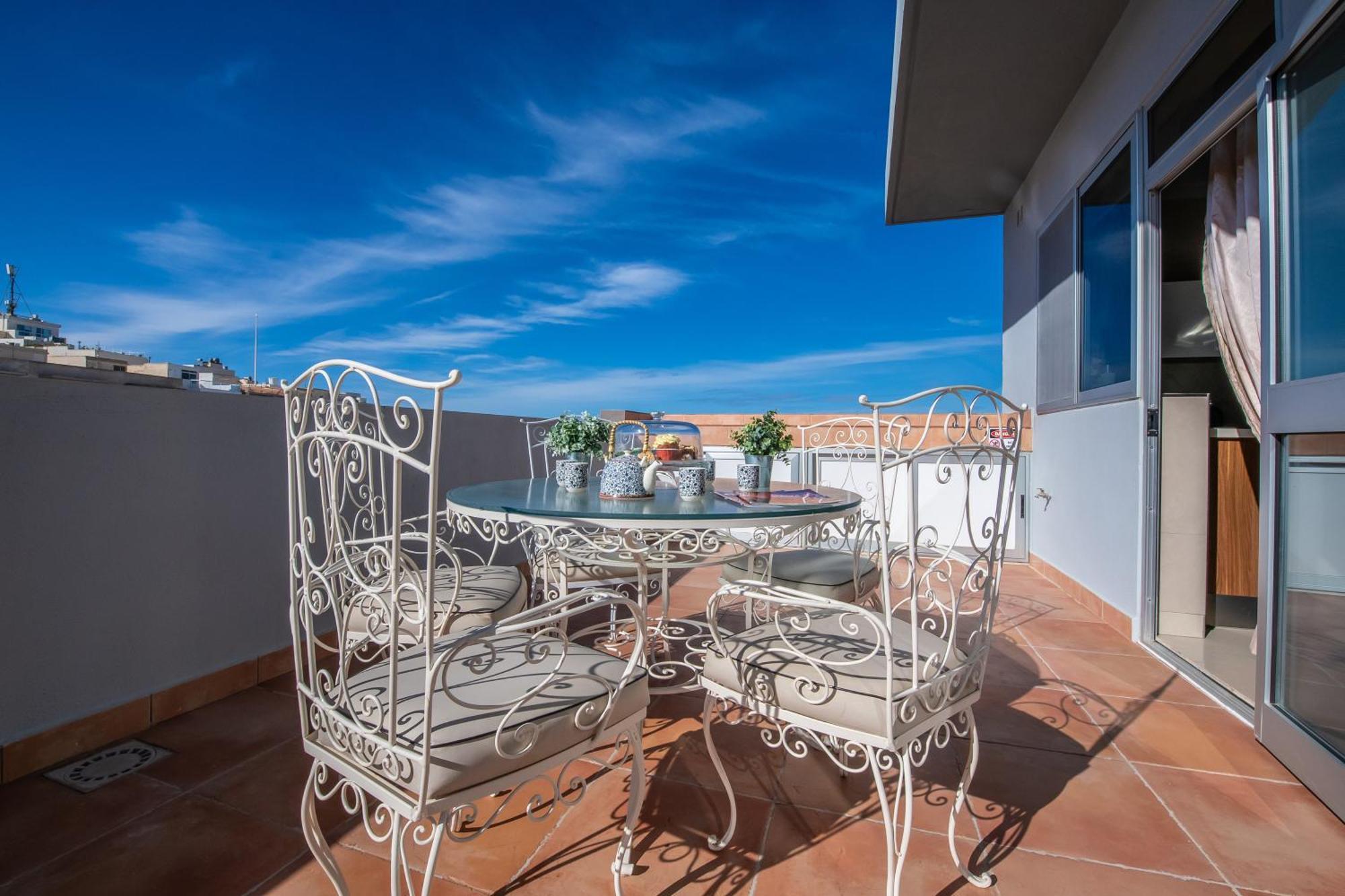 Francis Flats Modern Penthouse Mellieha Exterior foto