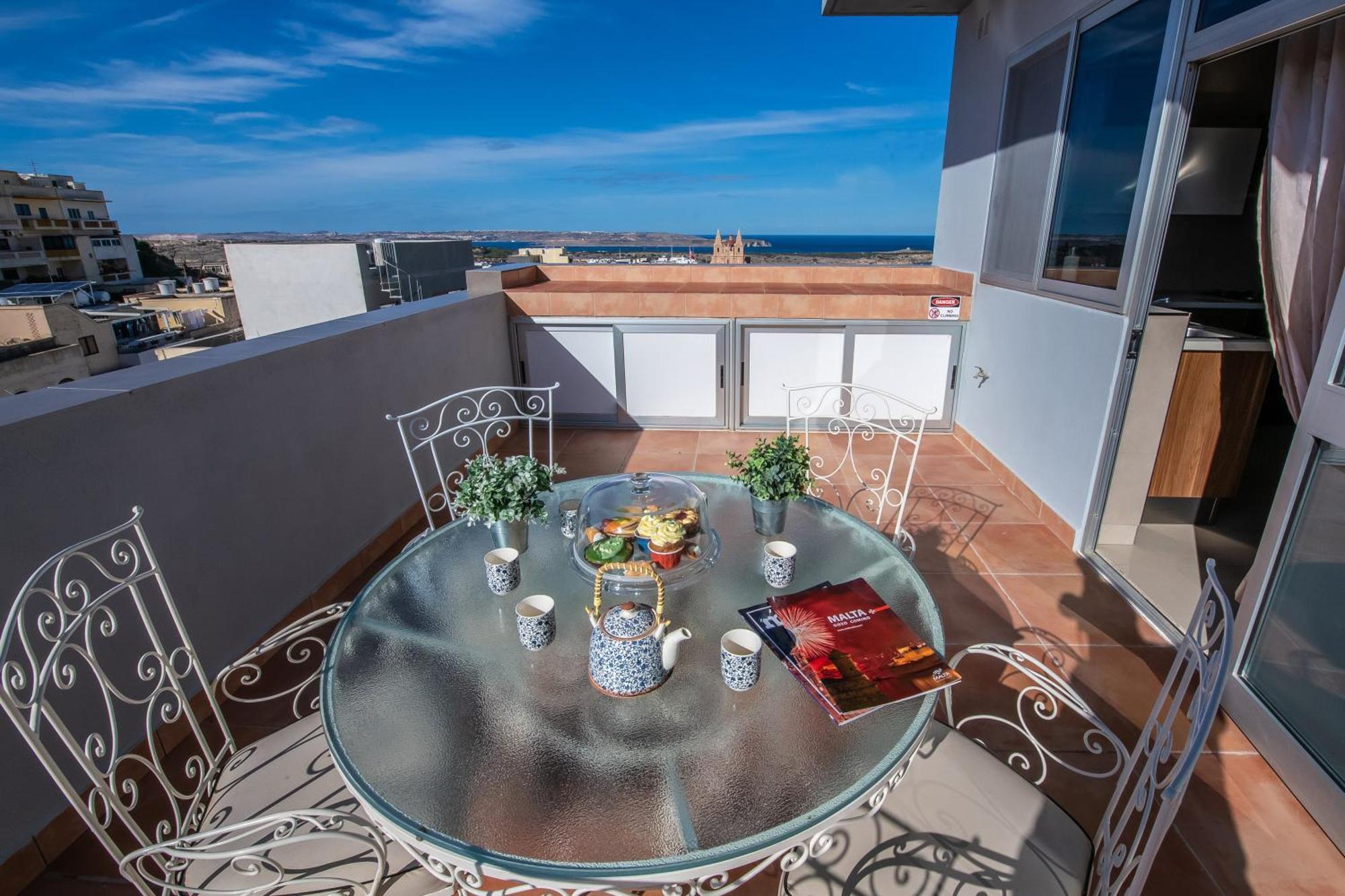 Francis Flats Modern Penthouse Mellieha Exterior foto